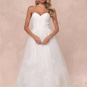 Lulu's Strapless Tulle Beloved flower White Dress